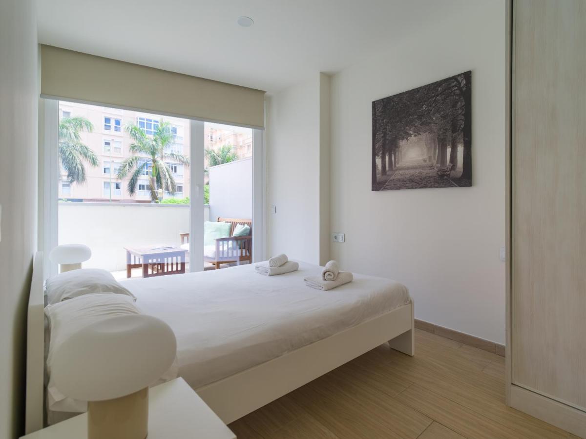 Homeforguest Apartamento Con Terraza Y Parking En Las Canteras 라스팔마스 외부 사진