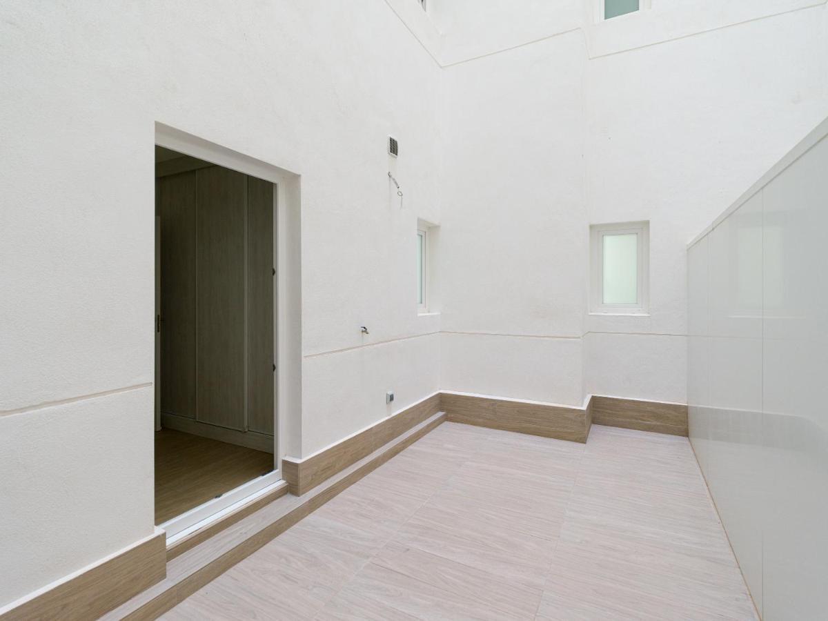Homeforguest Apartamento Con Terraza Y Parking En Las Canteras 라스팔마스 외부 사진