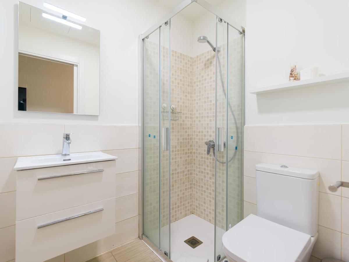 Homeforguest Apartamento Con Terraza Y Parking En Las Canteras 라스팔마스 외부 사진