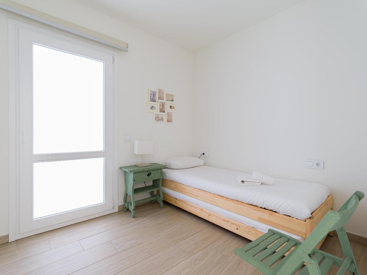 Homeforguest Apartamento Con Terraza Y Parking En Las Canteras 라스팔마스 외부 사진